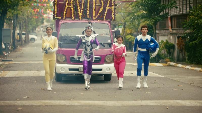 Lovi Poe Aiai delas Alas Kiray Celis and Jason Francisco at a parade