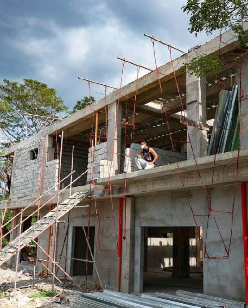 Photo taken from Mikey Bustos s Instagram account