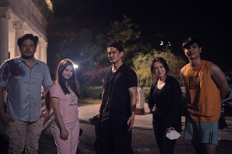 Cast ng I Can See You The Lookout
