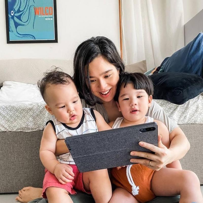 Saab Magalona with Pancho and Vito Bacarro