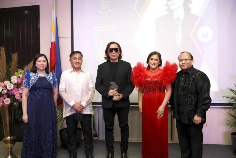 Michael Cinco receives the Noble Hero Award aka Dakilang Bayani Award