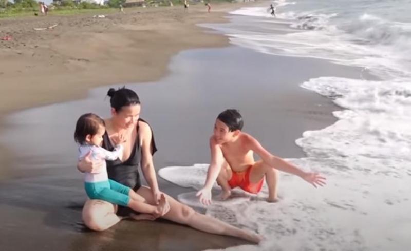 LJ Reyes with kids Aki and Summer