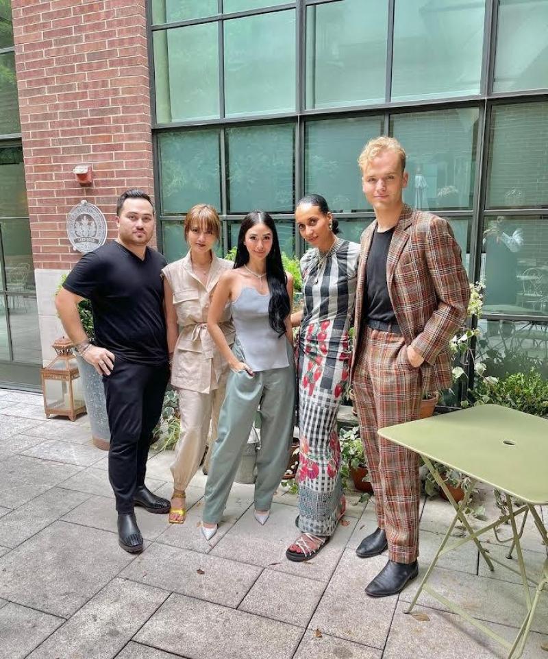 Heart Evangelista with Chioma Nnadi Ian Guilford Malone Mark Bumgarner and Katrina Cruz