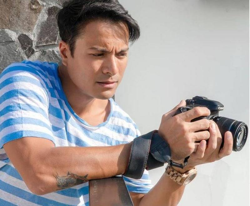 Rafael Rosell is Tony Gatchalian