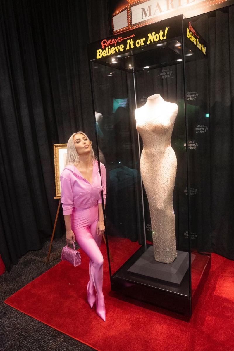 Ripley's Denies Any Damage to Marilyn Monroe Dress - The New York Times