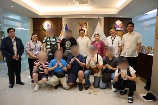 DMW Assures Continued Support for 8 Filipino Seafarers Repatriated from Malaysia