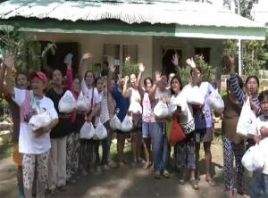 3 barangay sa Iligan City na nasalanta ng Bagyong Basyang, hinatiran ng food packs ng GMA Kapuso Foundation