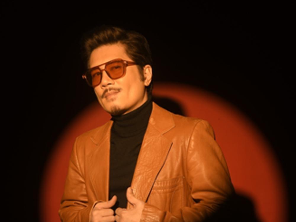Janno Gibbs
