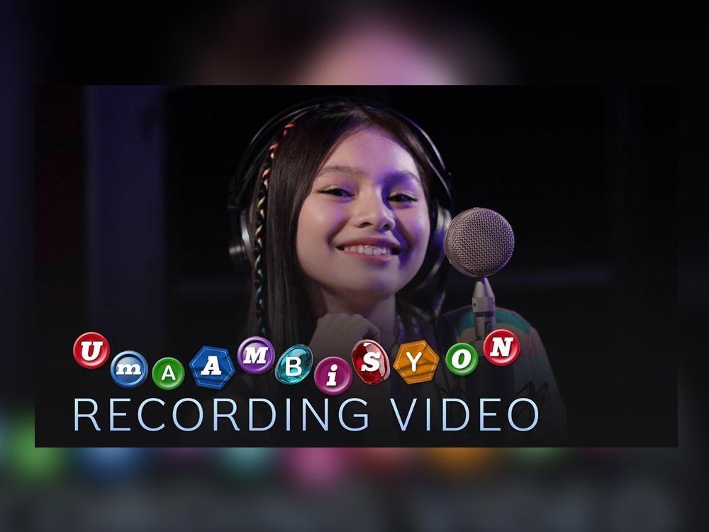 Liana Castillo Umaambisyon recording video