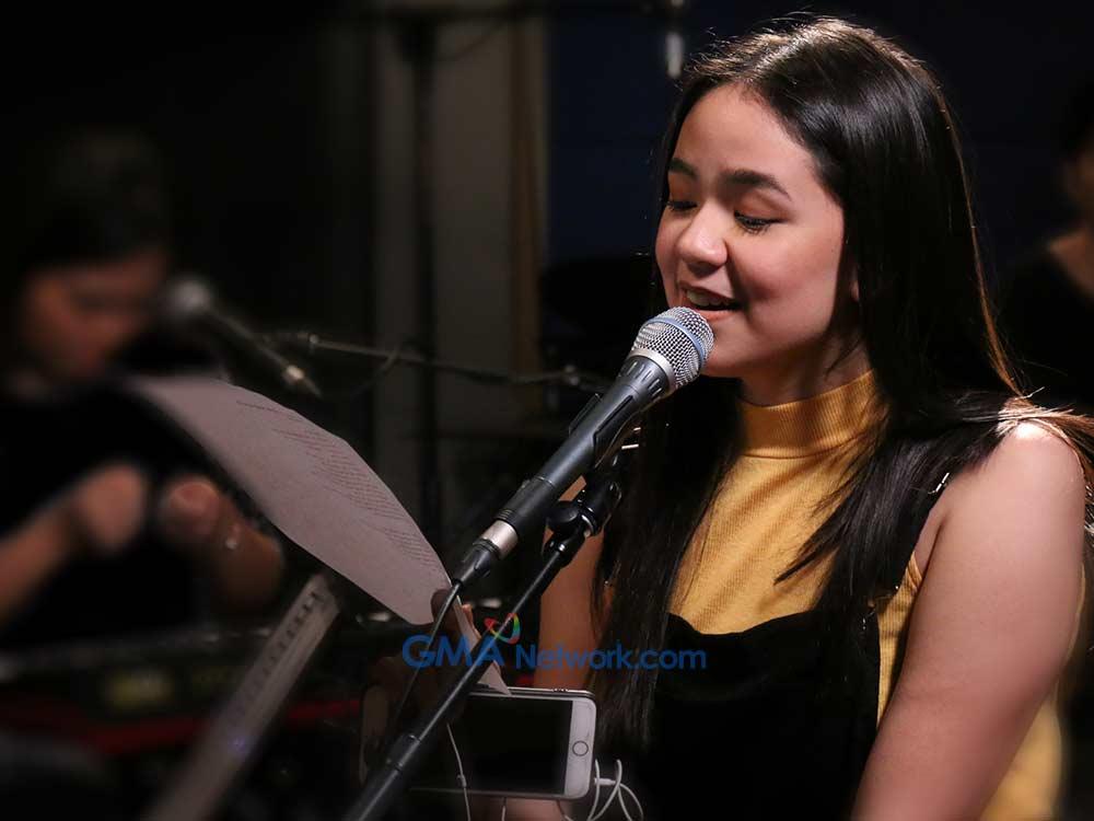 IN PHOTOS Mikee Quintos rehearses for Playlist Live GMA Music